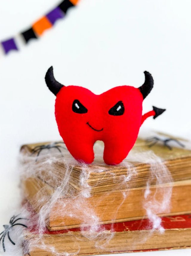Devil Tooth Ornament – Spooky Halloween Felt Decoration for Tree or Gift - WoollyFox